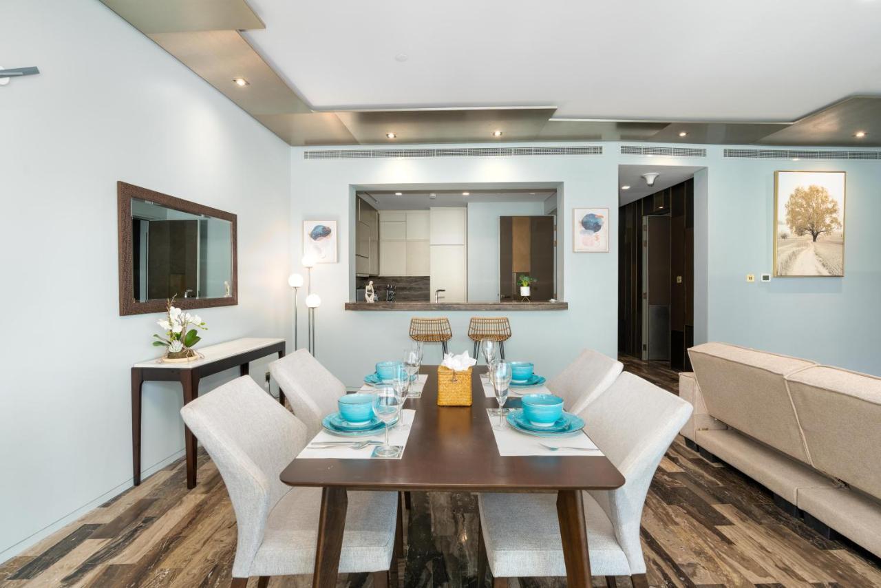 Appartement White Sage - Fendi With Full Palm Jumeirah View Dubai