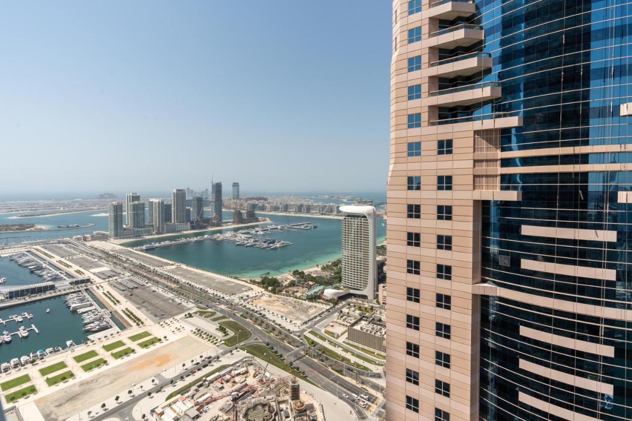 Appartement White Sage - Fendi With Full Palm Jumeirah View Dubai